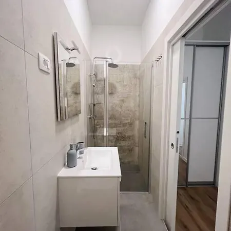 Апартаменти Chariming And Comfy Studio *