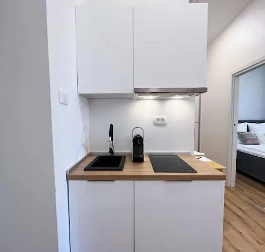 Chariming And Comfy Studio