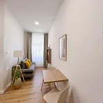 Chariming And Comfy Studio